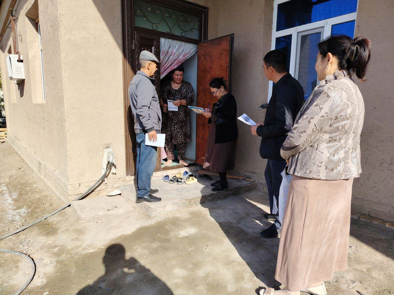 МАХАЛЛАЛАРДА ЮКУМЛИ КАСАЛЛИКЛАРНИНГ ОЛДИНИ ОЛИШ БУЙИЧА ПРОФИЛАКТИК ТАДБИРЛАР ОЛИБ БОРИЛМОКДА.